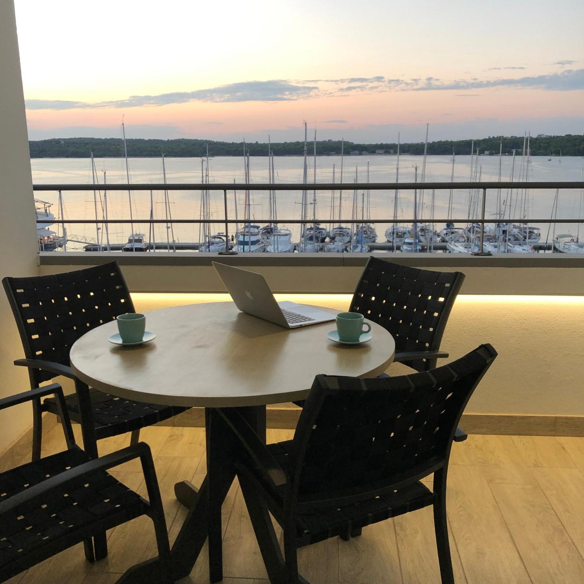 Pula Center Seaview Apartment Bagian luar foto