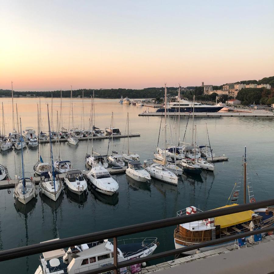 Pula Center Seaview Apartment Bagian luar foto
