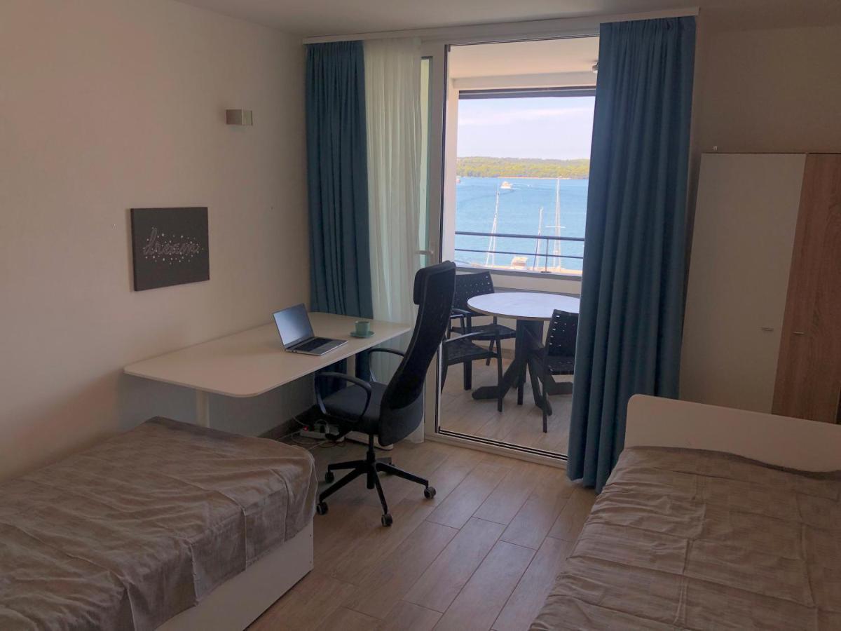 Pula Center Seaview Apartment Bagian luar foto